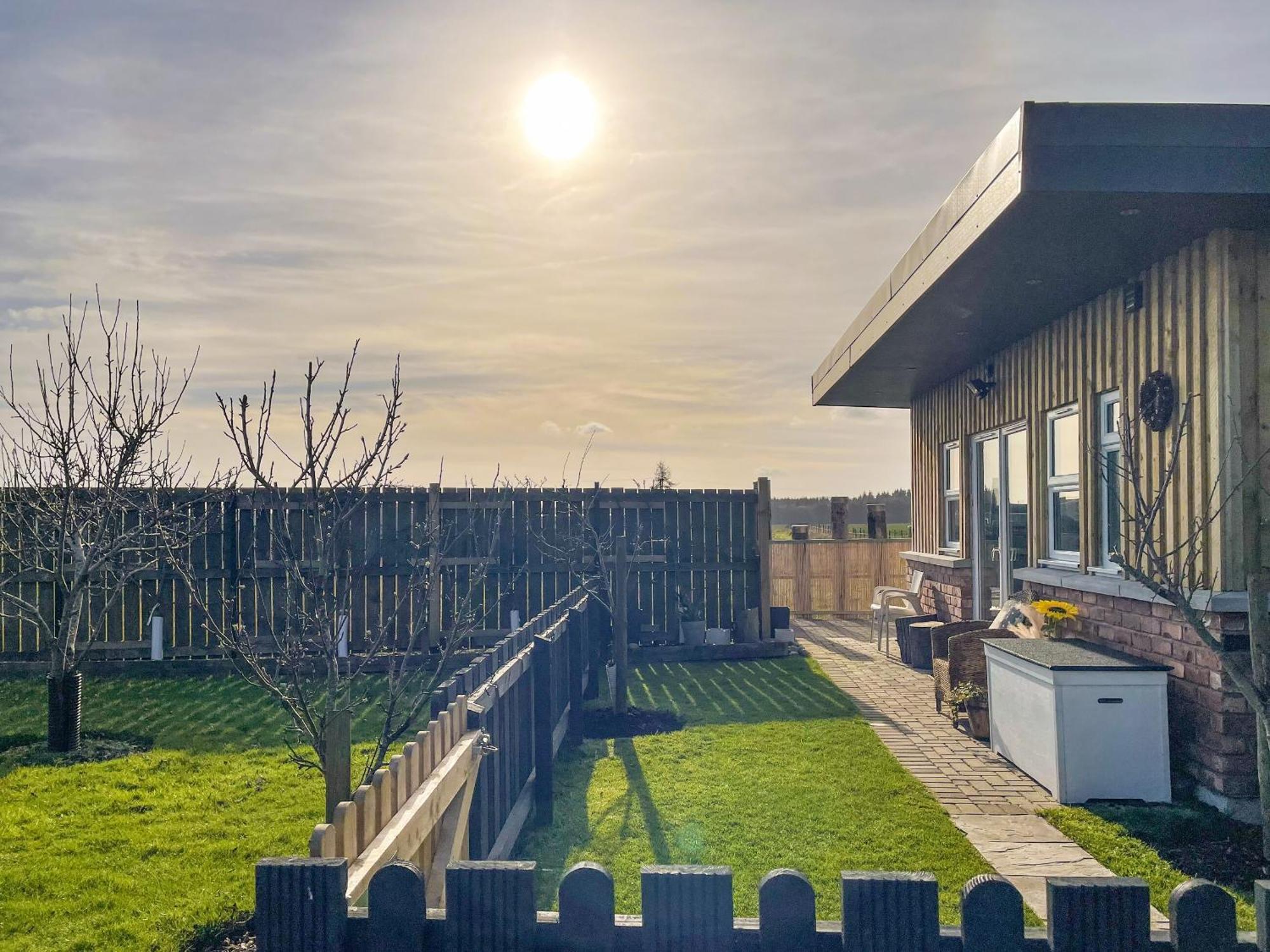Orchard Chalet Arnhall Екстериор снимка